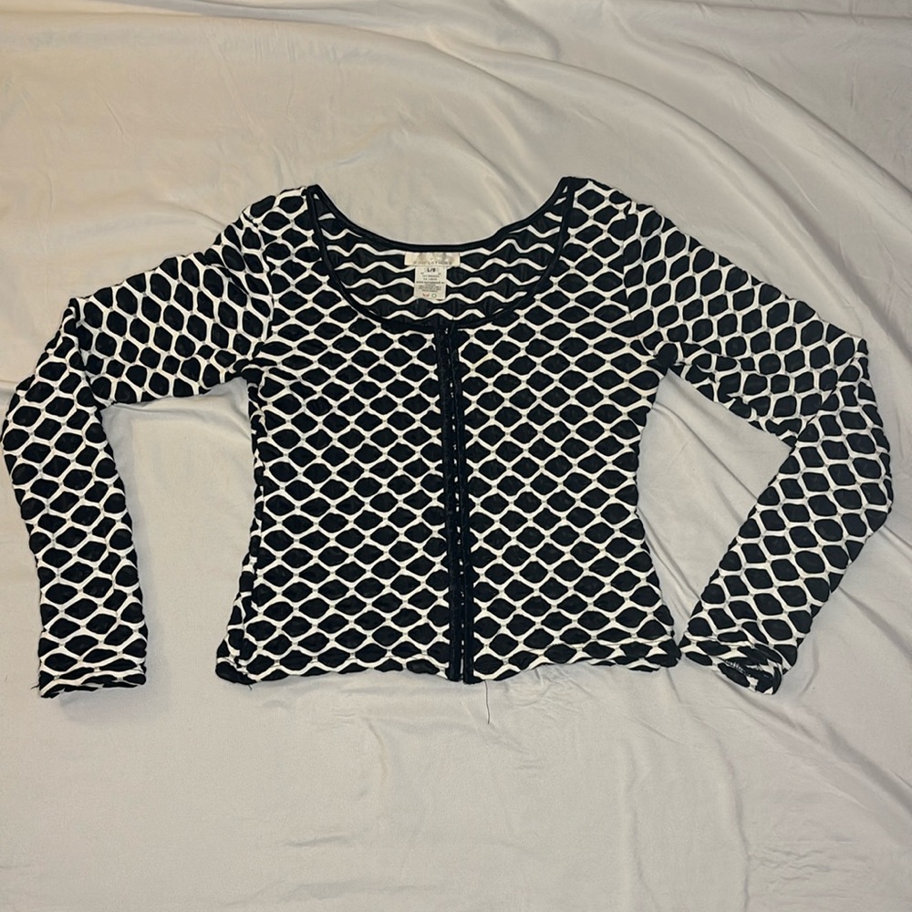 XS clothing - corset style button up black and white shirt size L